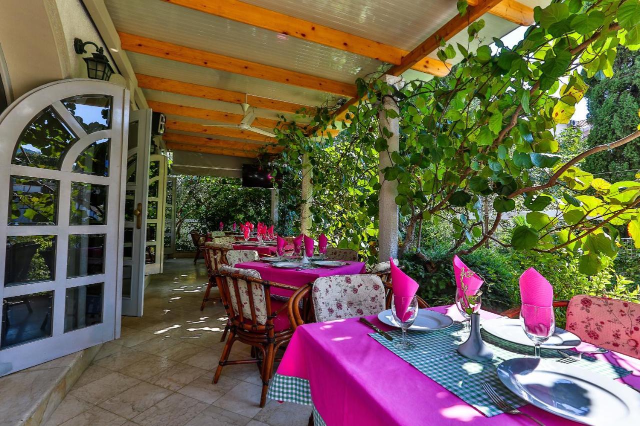 בודווה Villa Velzon Guesthouse מראה חיצוני תמונה